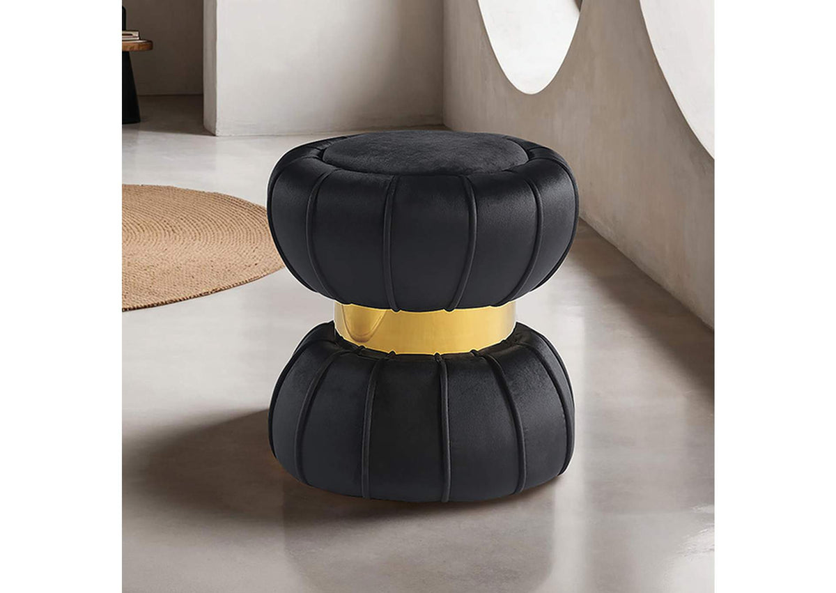 Dorothea Stool