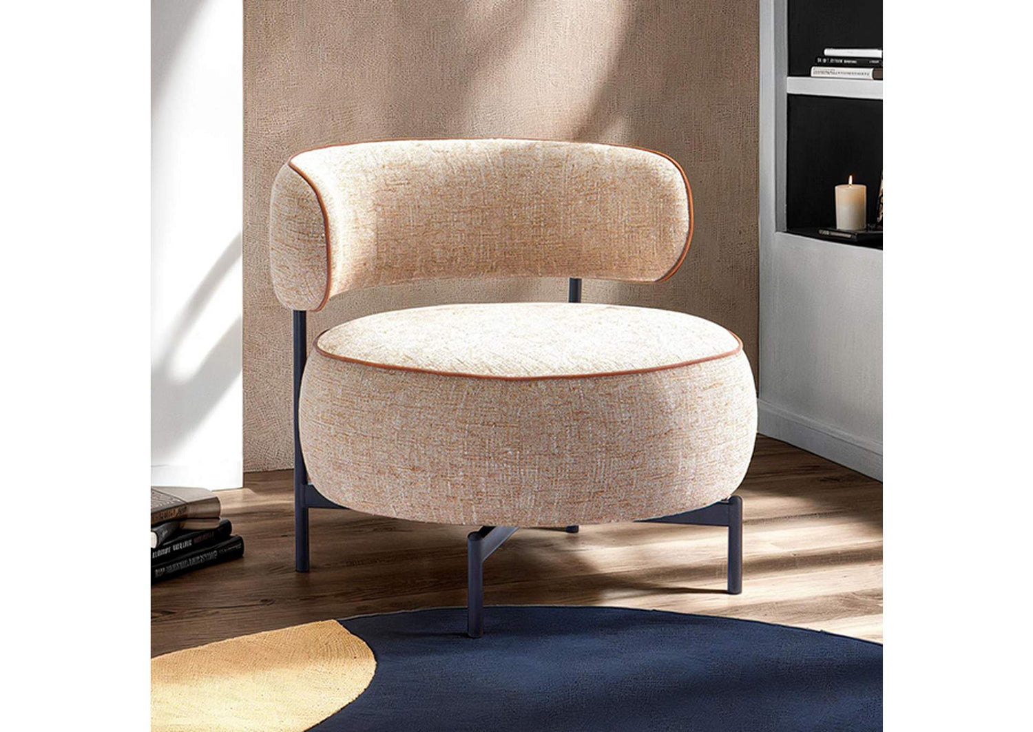 Florens Swivel Chair