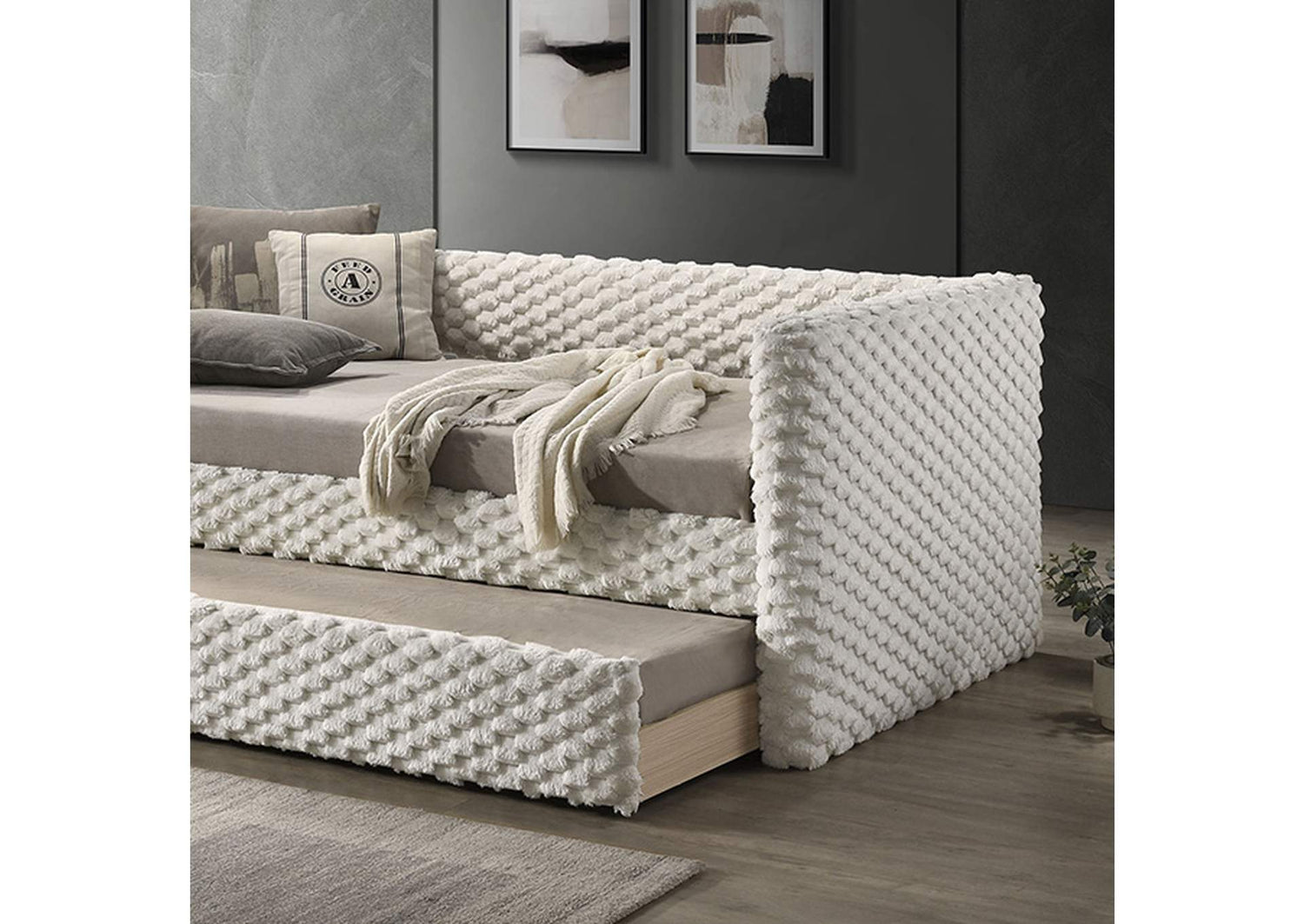 Palmeri Twin Daybed w/ Trundle