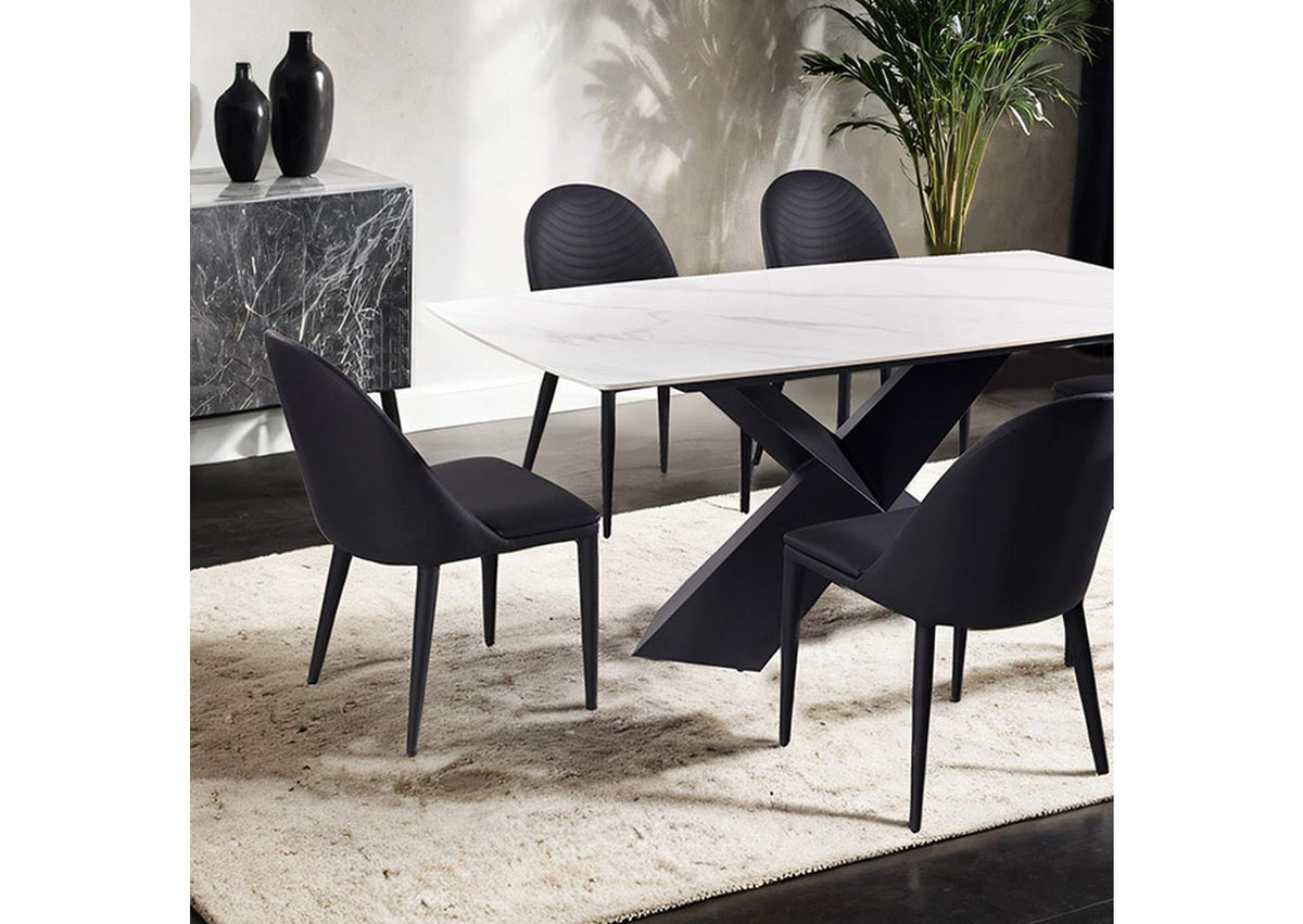 Lenvik Dining Table