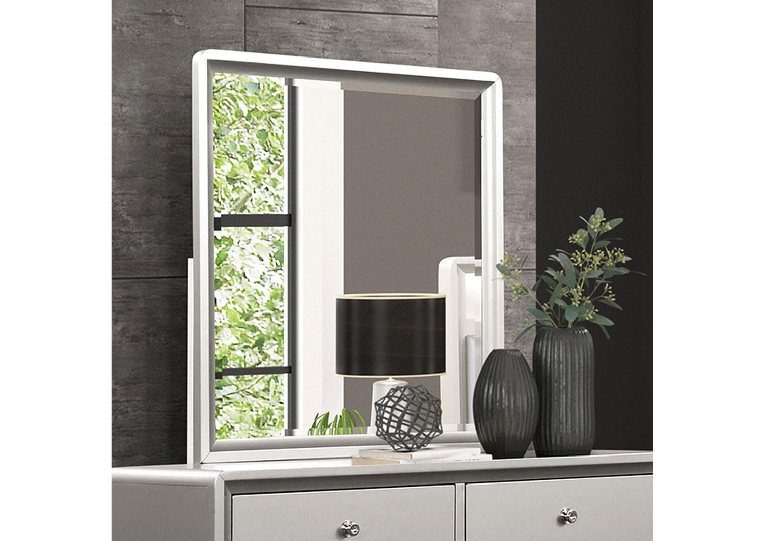 Bryne Mirror
