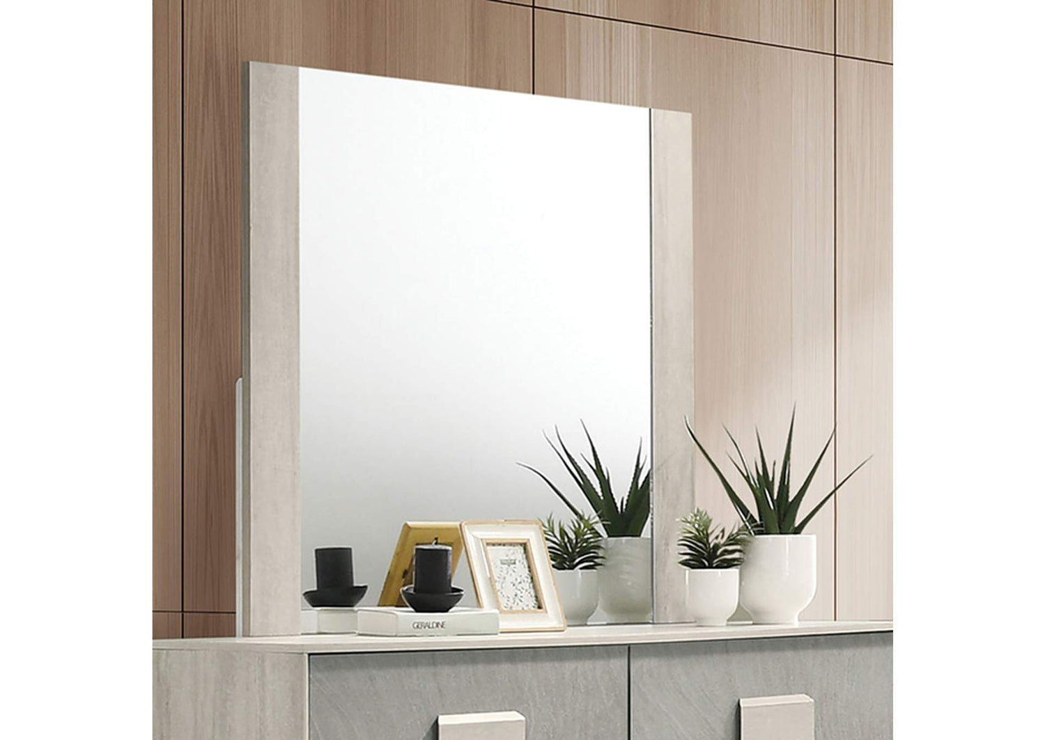 Lincolt Mirror