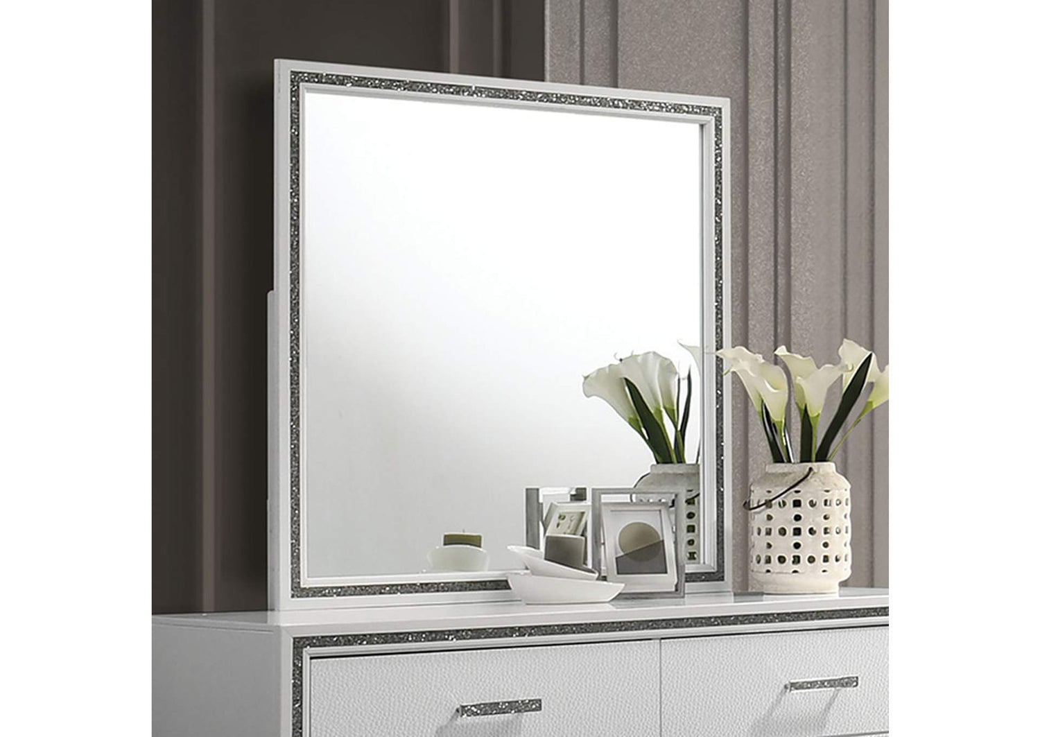 Lucida Mirror