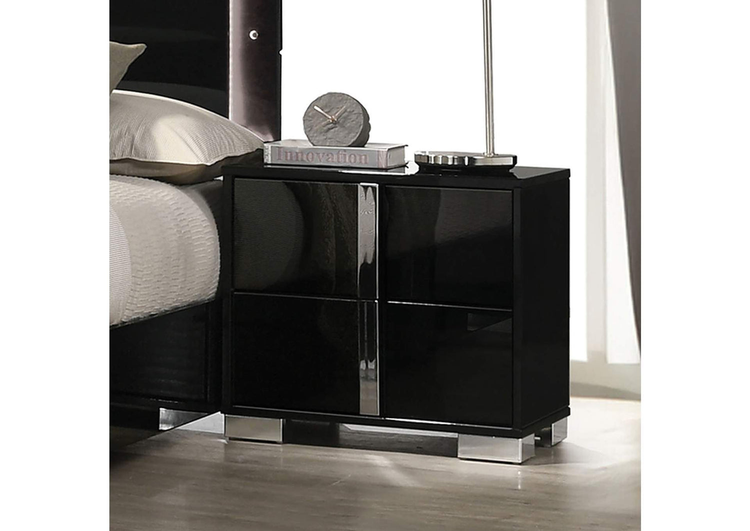 Sinistra Night Stand
