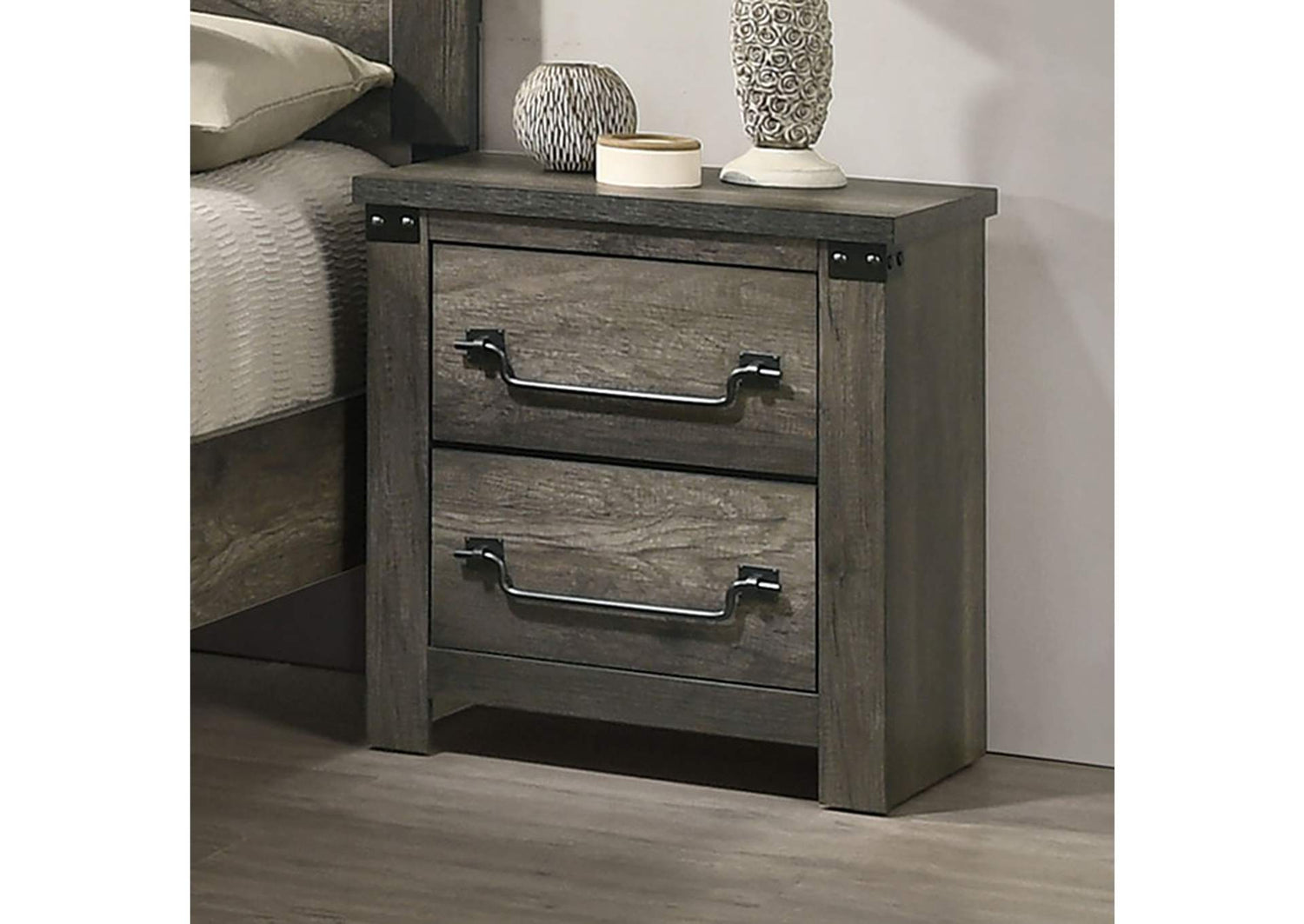 Britonale Nightstand