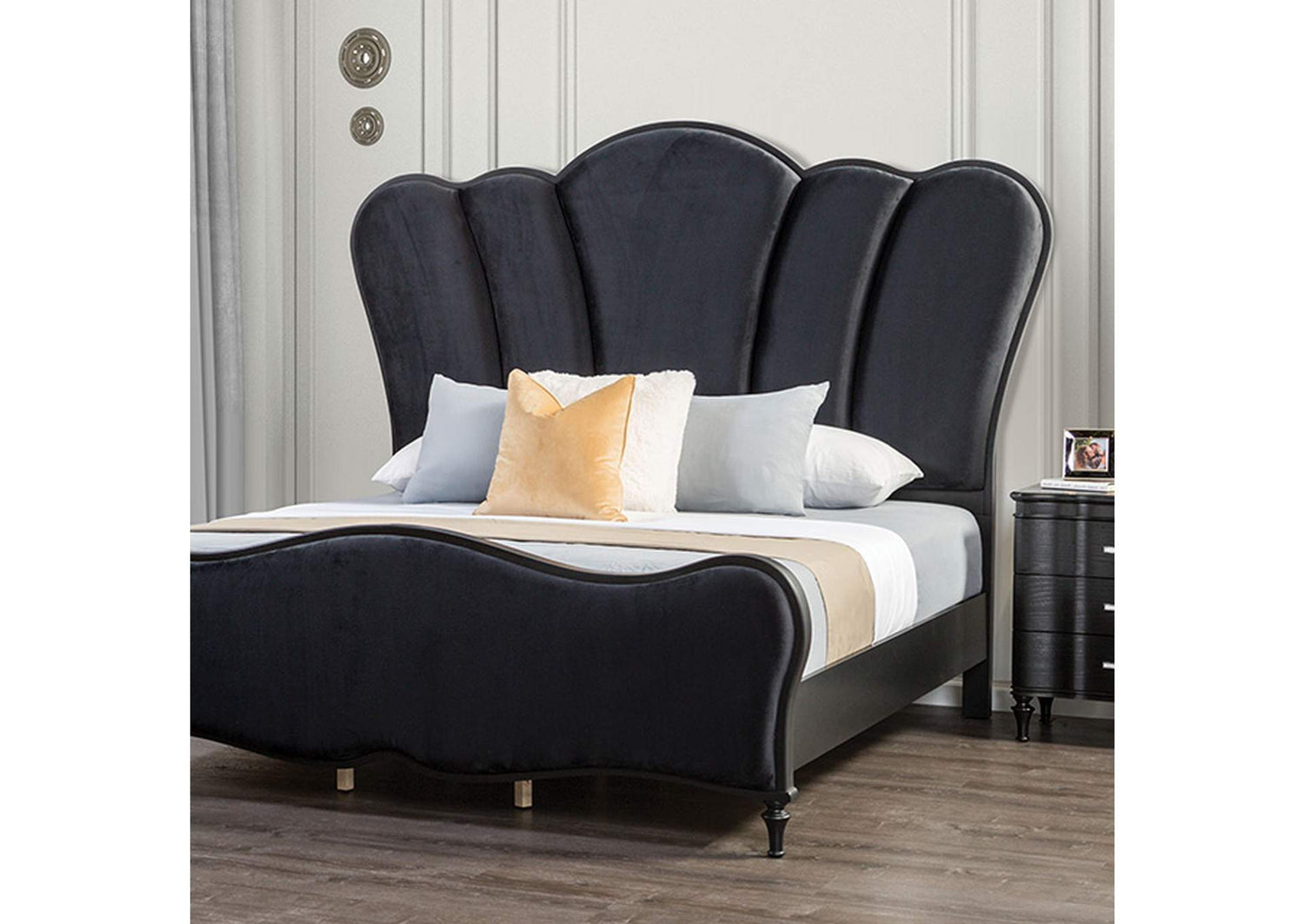 Melodi Parc Queen Bed