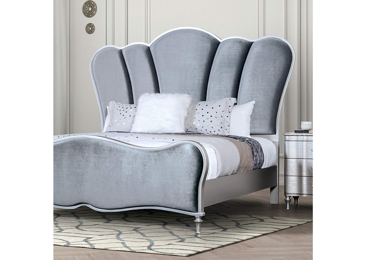 Melodi Parc Queen Bed