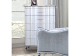 Melodi Parc Chest