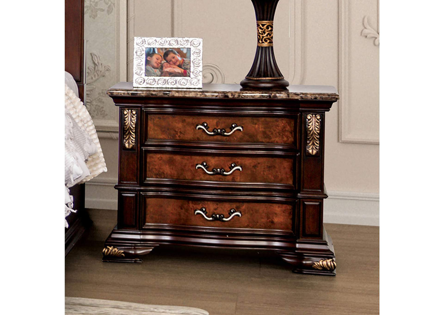 Aquilina Night Stand, USB