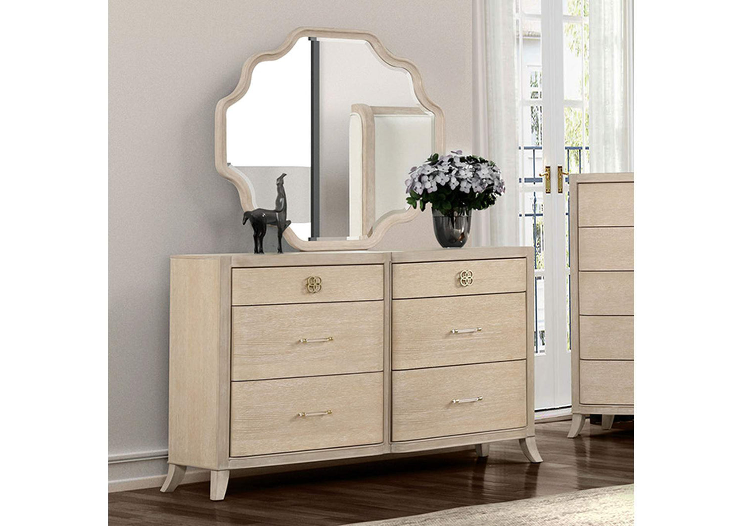 Candra Dresser
