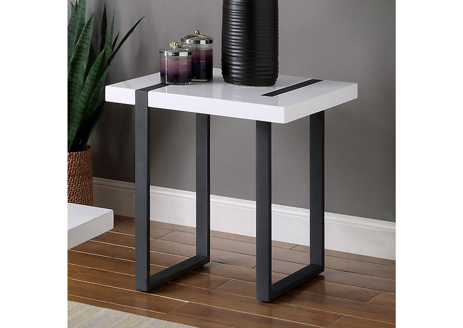 Eimear End Table
