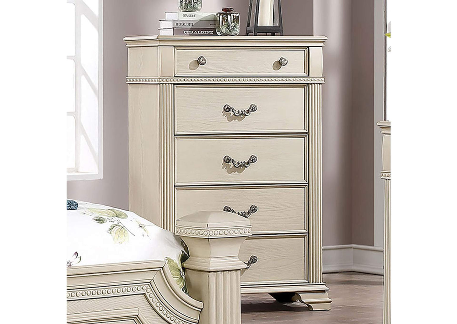 FOA7144WH-C Pamphilos Chest
