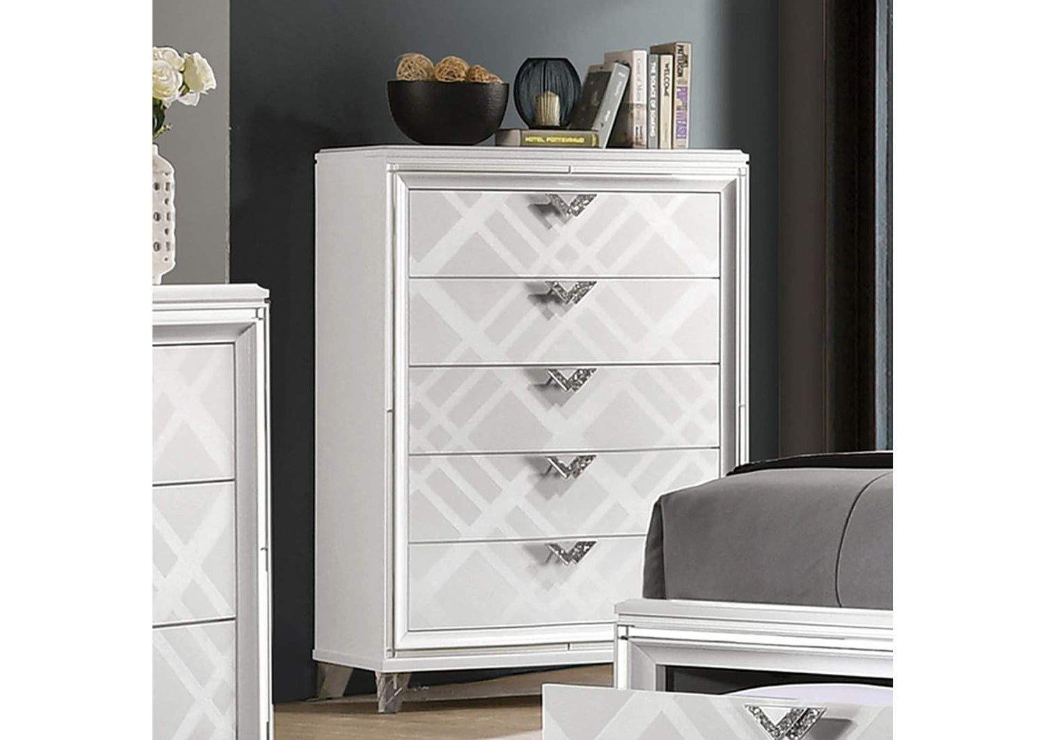 Emmeline Chest