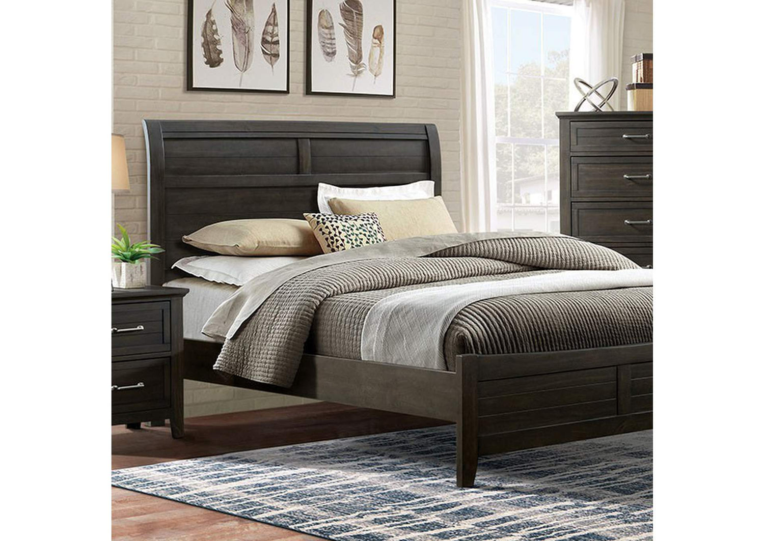 Alaina E.King Bed