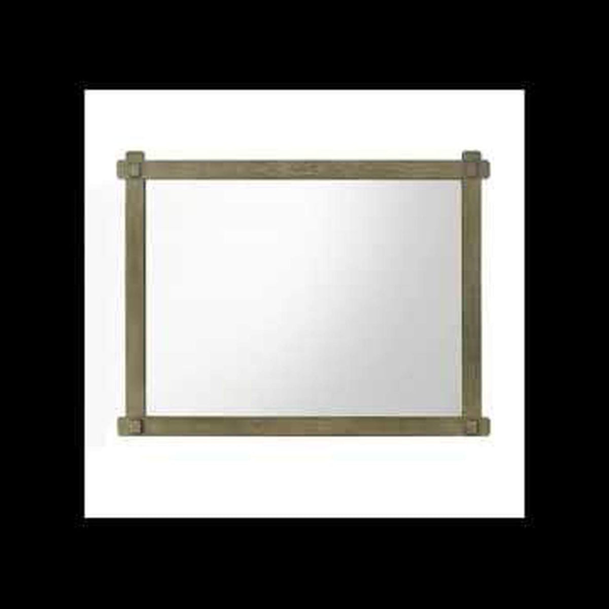 BD05295 Colton Dresser