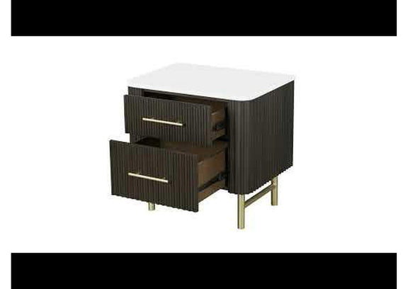 BD04096 Clayten Chest
