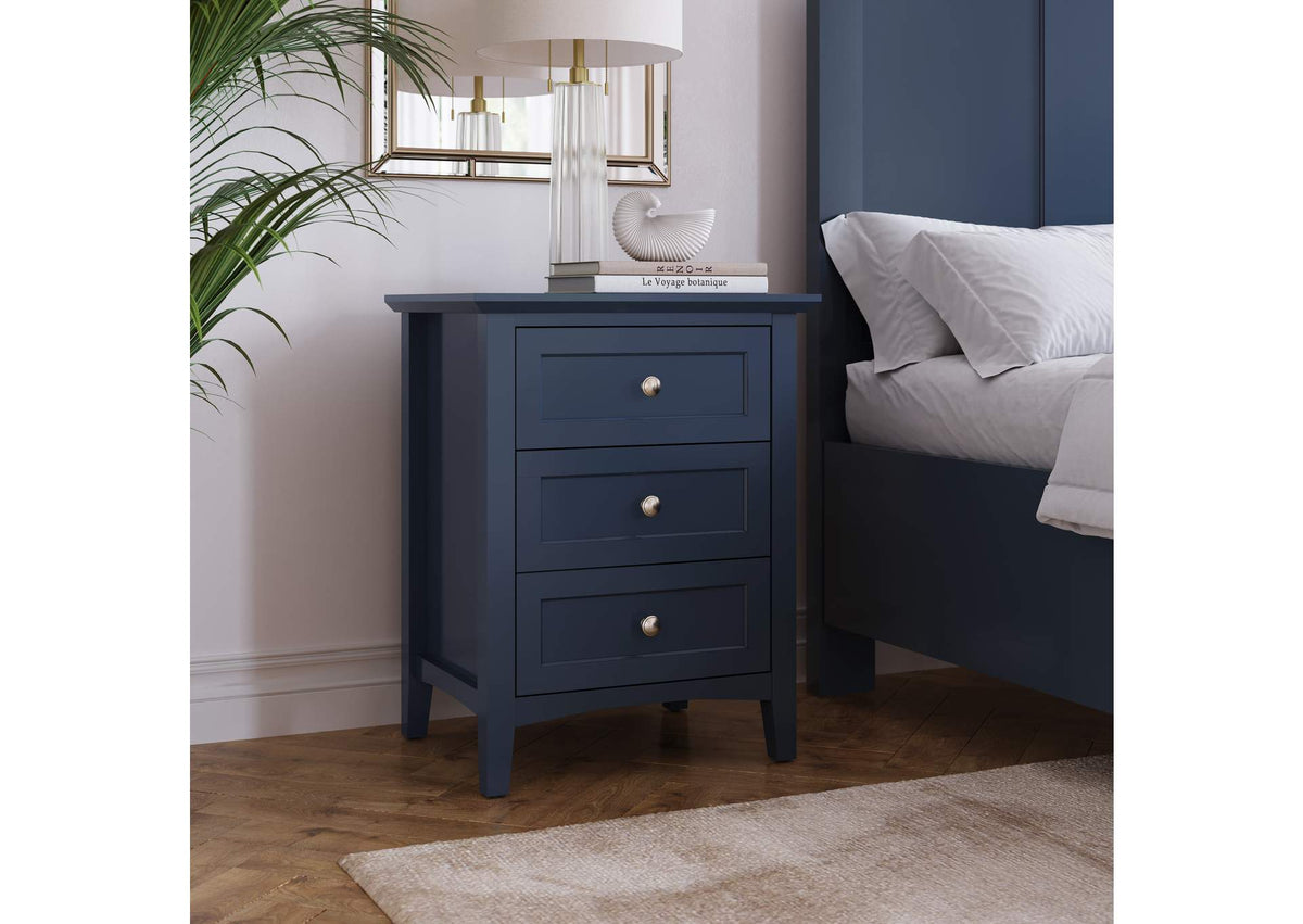 PNKX81 Grace Three Drawer Nightstand In Blueberry