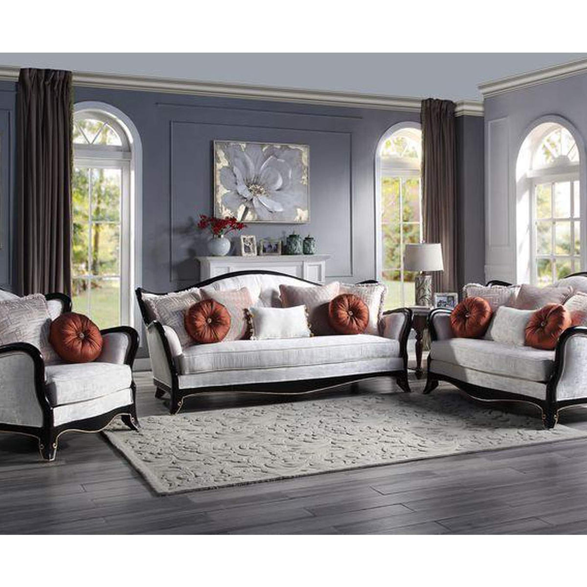 LV00251 Nurmive Sofa with 7 Pillows