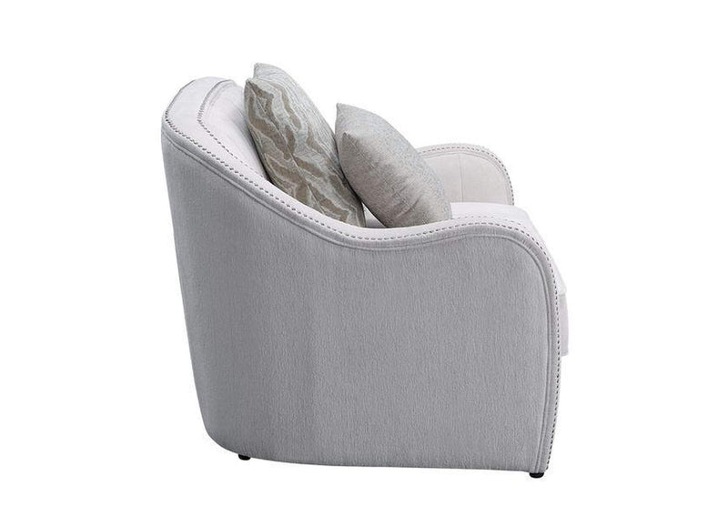 LV00579 Mahler Loveseat with 4 Pillows