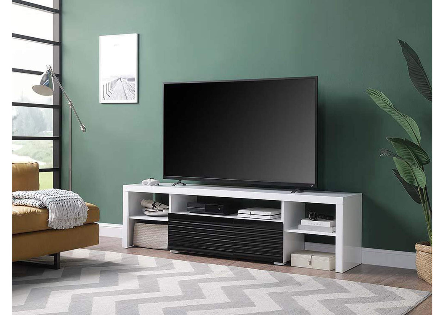 LV00998 Buck Ii TV Stand