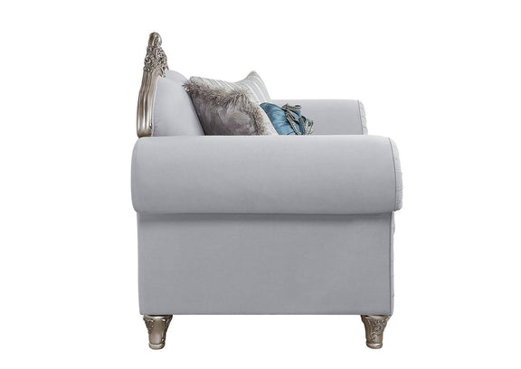 LV01114 Pelumi Chair with 3 Pillows