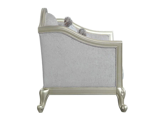 LV01118 Qunsia Loveseat with 4 Pillows