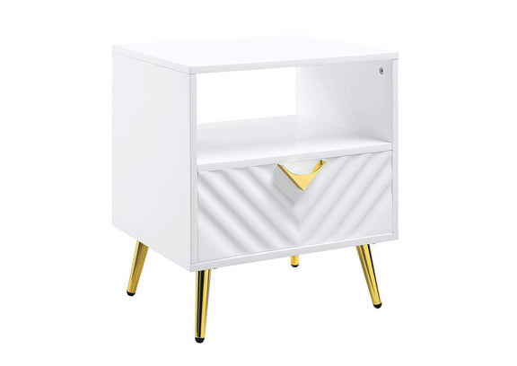 LV01140 Gaines End Table