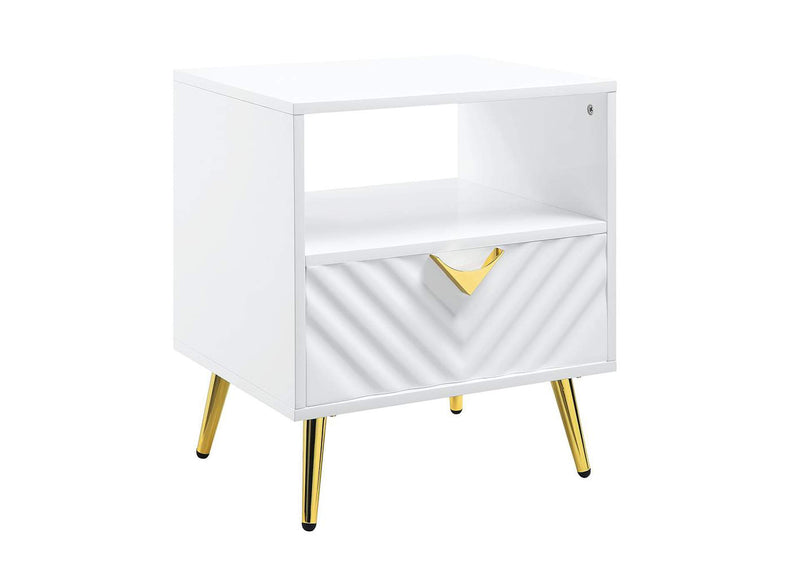 LV01140 Gaines End Table