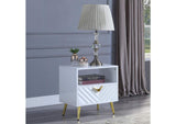 LV01140 Gaines End Table