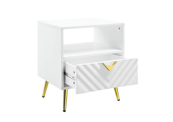 LV01140 Gaines End Table
