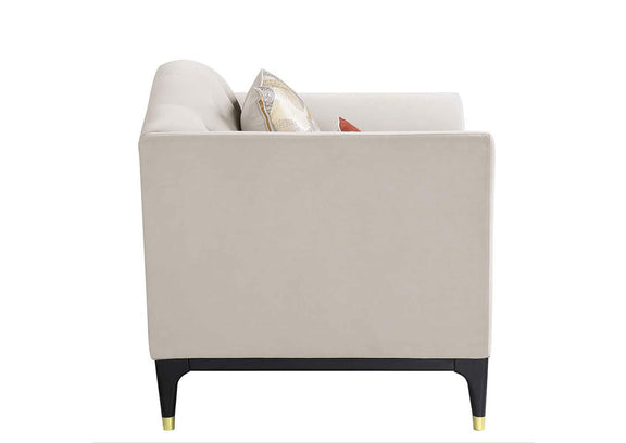 LV01156 Tayden Loveseat with 4 Pillows