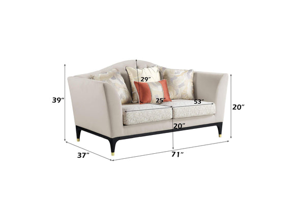 LV01156 Tayden Loveseat with 4 Pillows