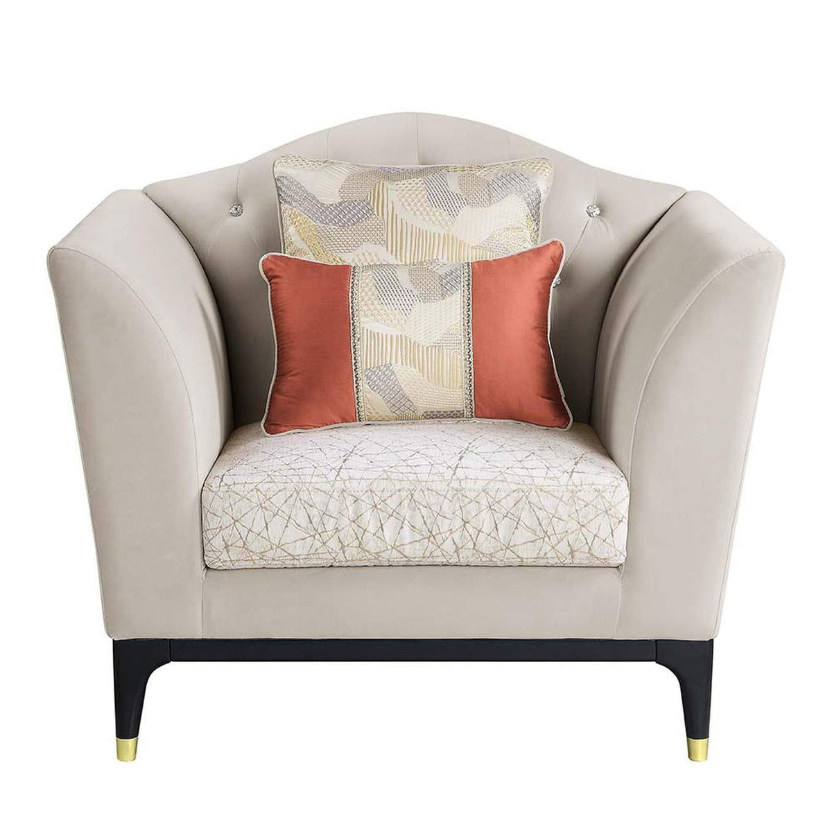 LV01157 Tayden Chair with 2 Pillows