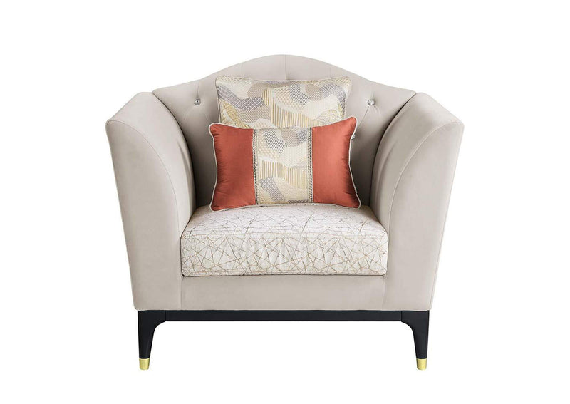 LV01157 Tayden Chair with 2 Pillows