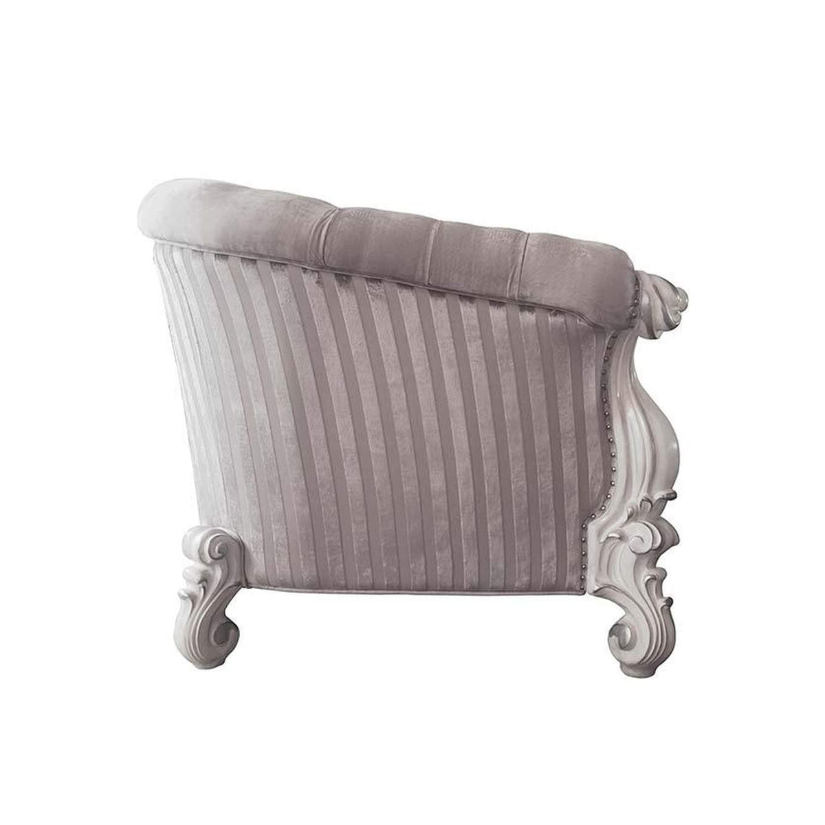 LV01395 Versailles Loveseat with 5 Pillows