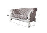 LV01395 Versailles Loveseat with 5 Pillows