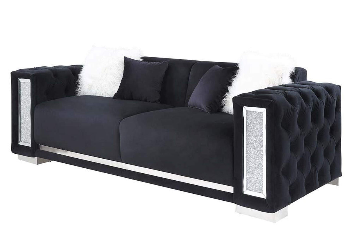 LV01397 Trislar Sofa with 4 Pillows - Same 52525
