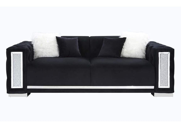 LV01397 Trislar Sofa with 4 Pillows - Same 52525