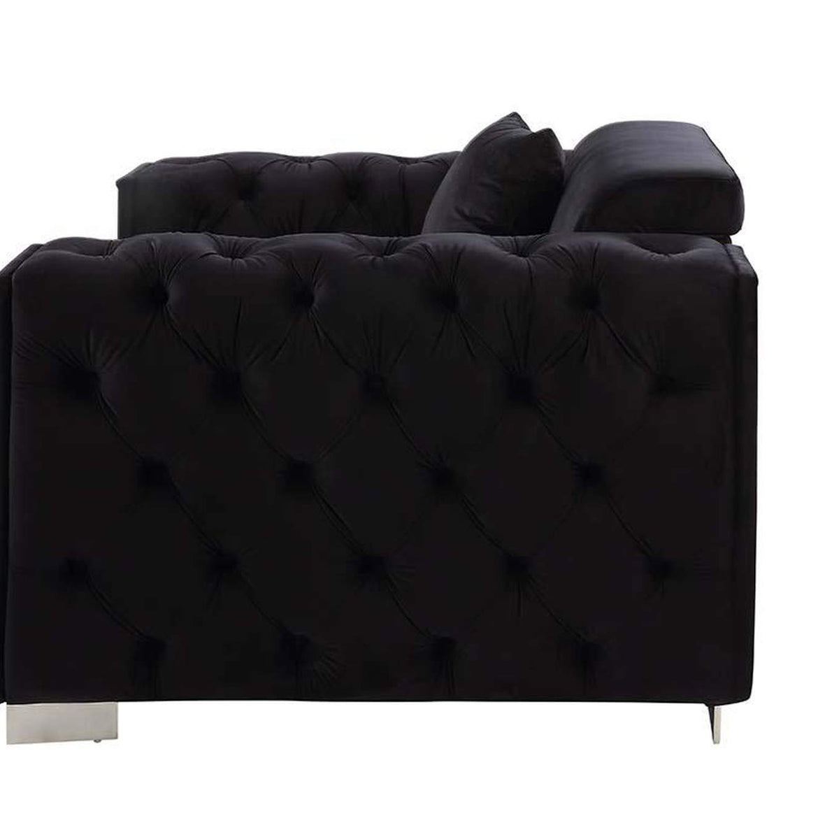LV01397 Trislar Sofa with 4 Pillows - Same 52525
