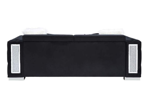 LV01397 Trislar Sofa with 4 Pillows - Same 52525