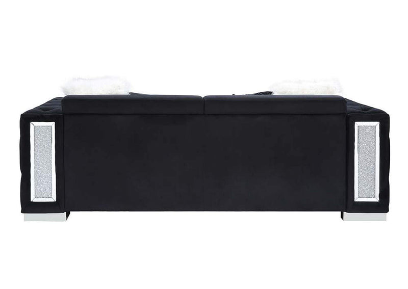 LV01397 Trislar Sofa with 4 Pillows - Same 52525
