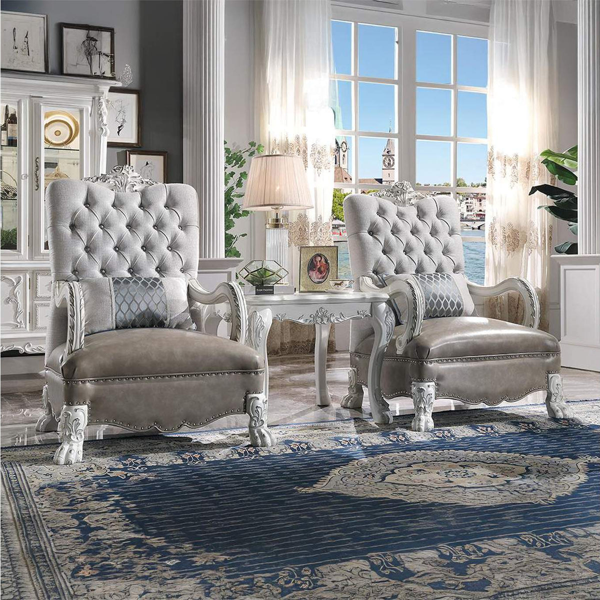 LV02246 Dresden Chair with Pillow