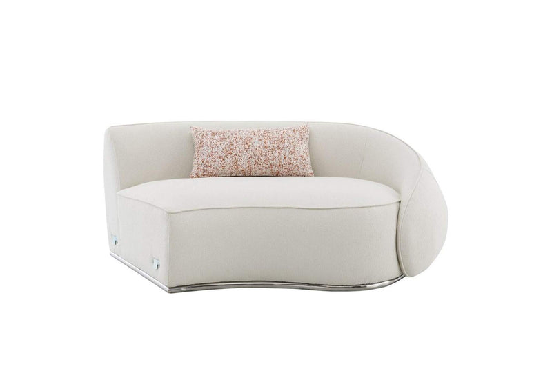 LV03010 Sahara Sectional Sofa with 3 Pillows