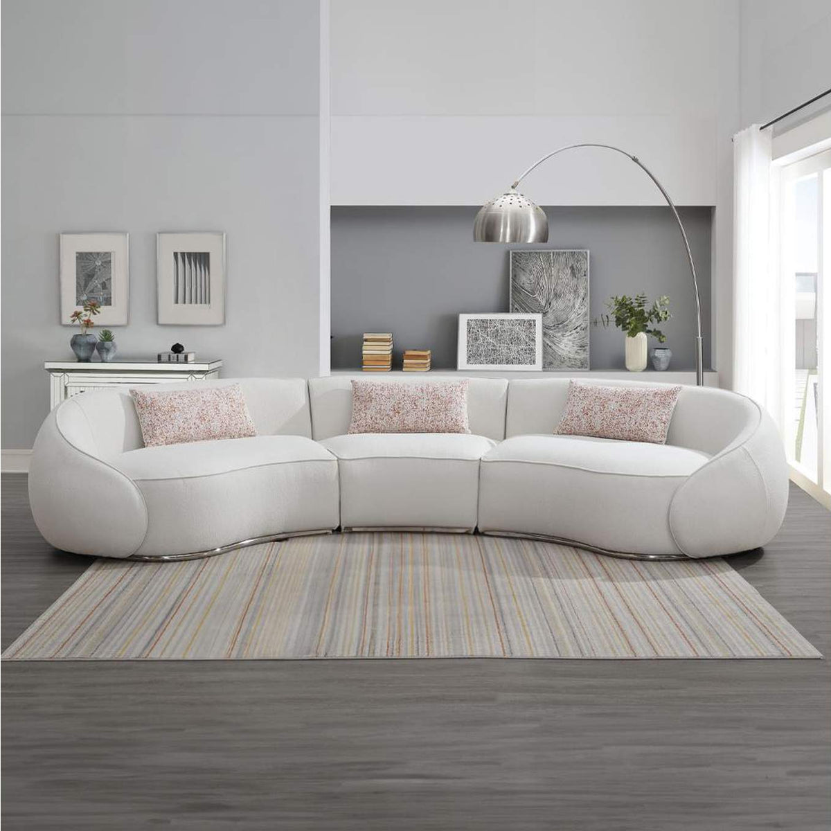 LV03010 Sahara Sectional Sofa with 3 Pillows