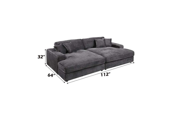 LV03690 Hilde Chaise with 2 Pillows