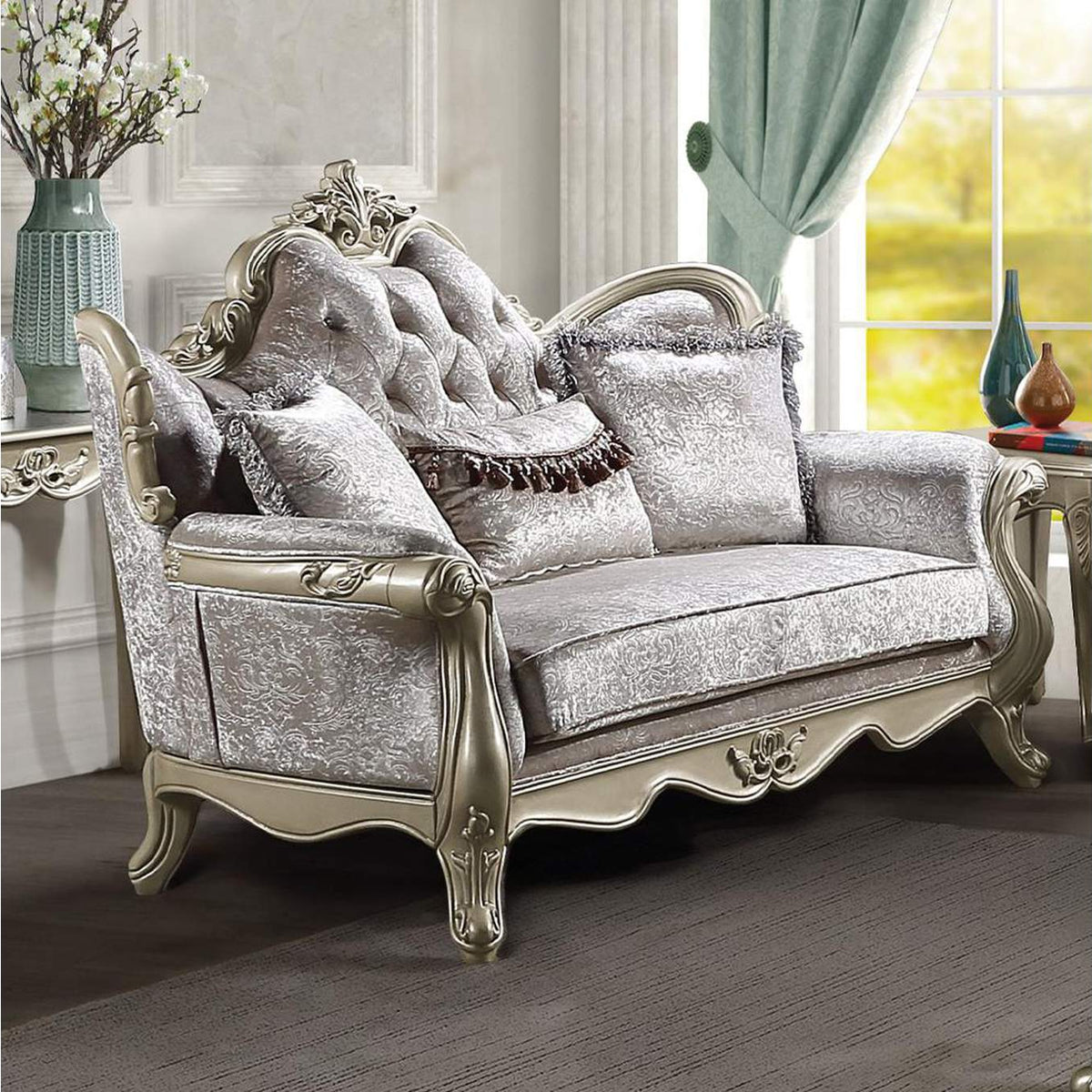LV03821 Libertee Loveseat with 3 Pillows