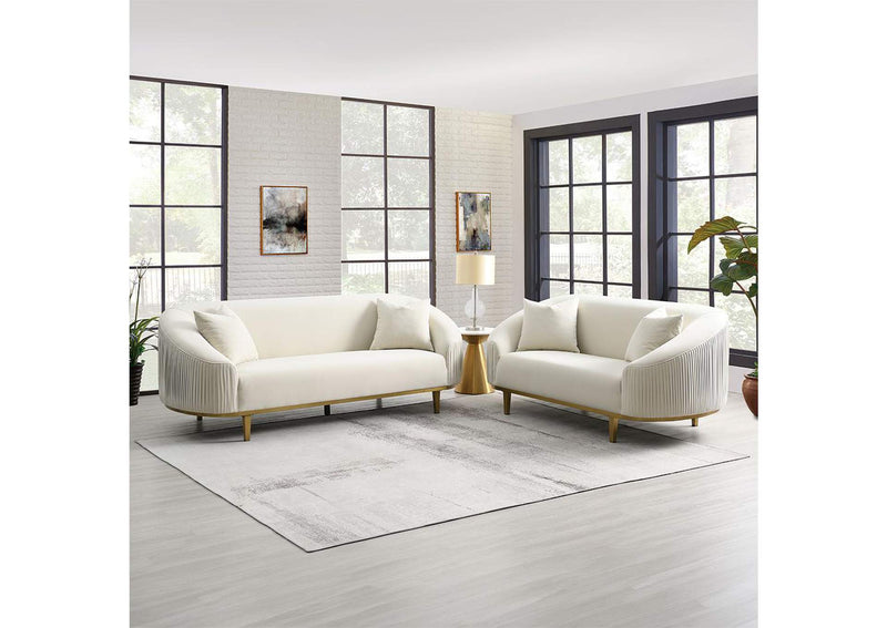 LV03850 Martina Sofa with 2 Pillows