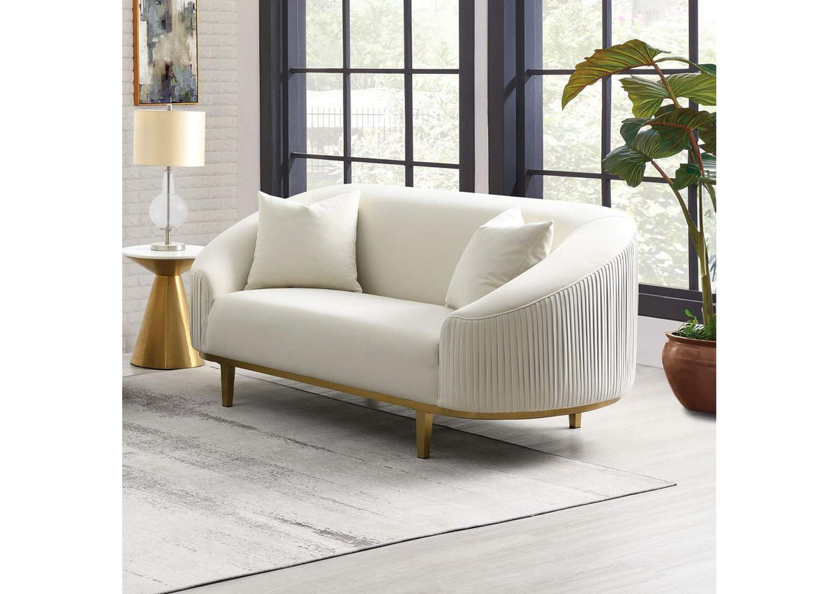 LV03851 Martina Loveseat with 2 Pillows