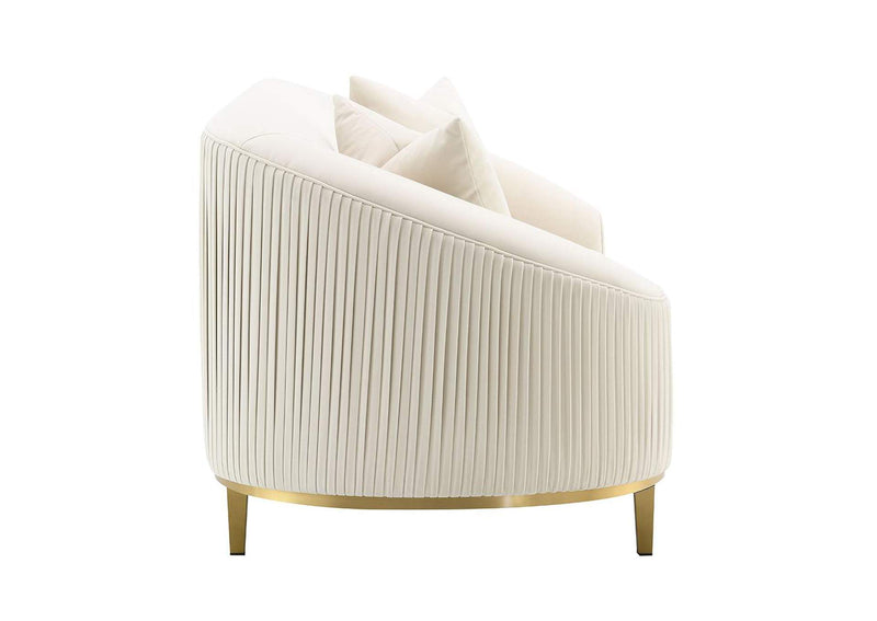 LV03851 Martina Loveseat with 2 Pillows