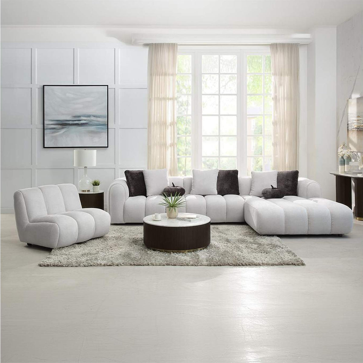 LV04320 Manilla Sectional Sofa with 8 Pillows